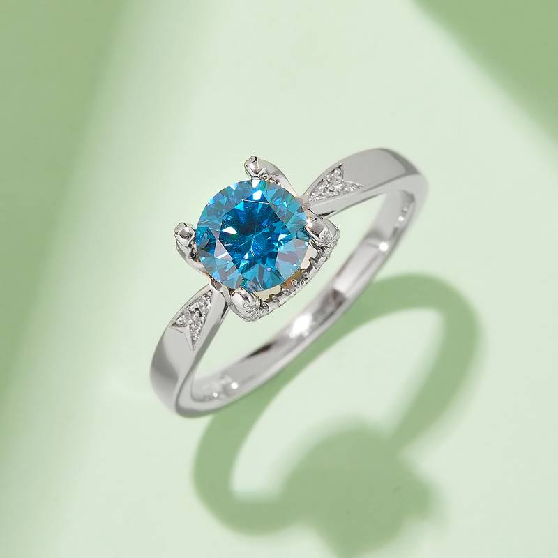 直臂V面微镶牛头S925银镀白金MoissaniteWomen's Ring1ctD级